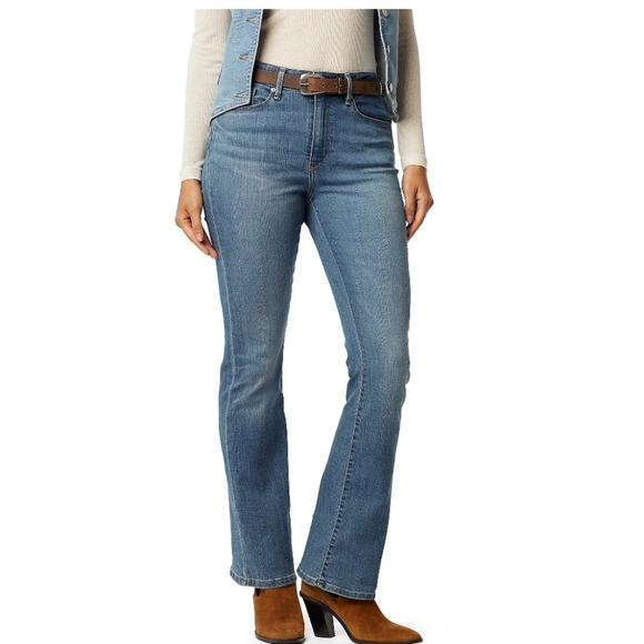 Signature by Levi Strauss Denim - Signature by Levi Strauss Low Rise Boot Cut Jean Medium Wash Size 8